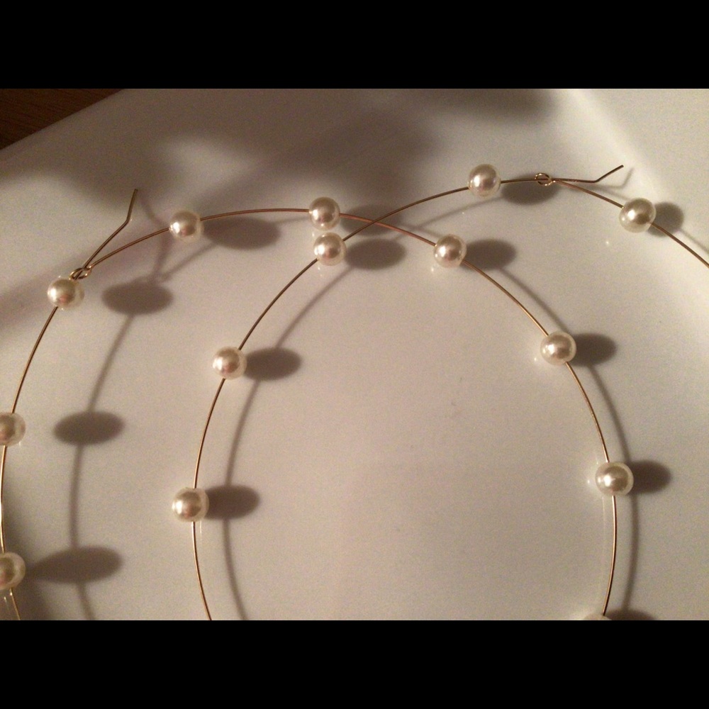 HUGE 18k gold pearl hoops 5”! Earrings big white - Picture 2 of 3